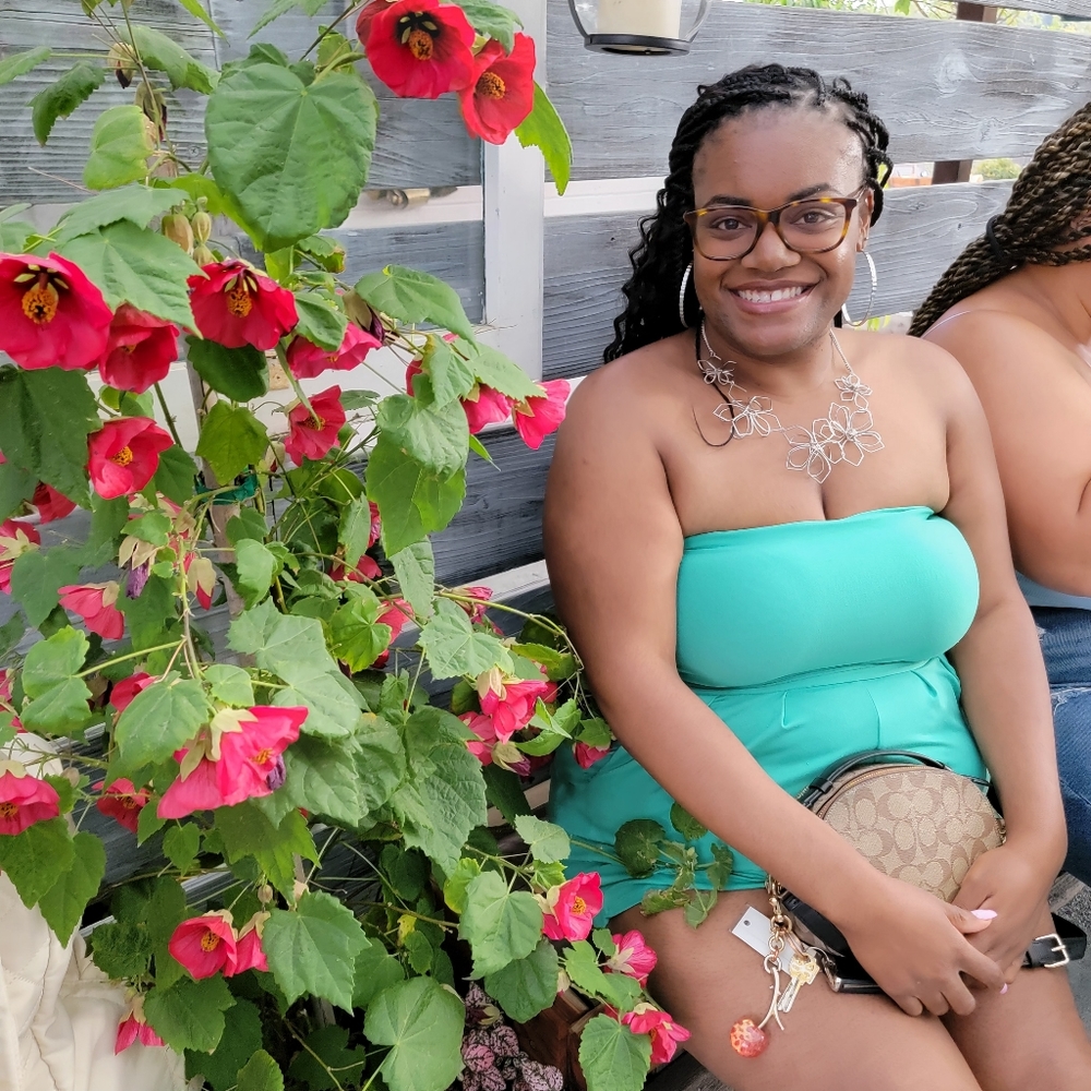 Meet your Posher, Devonna